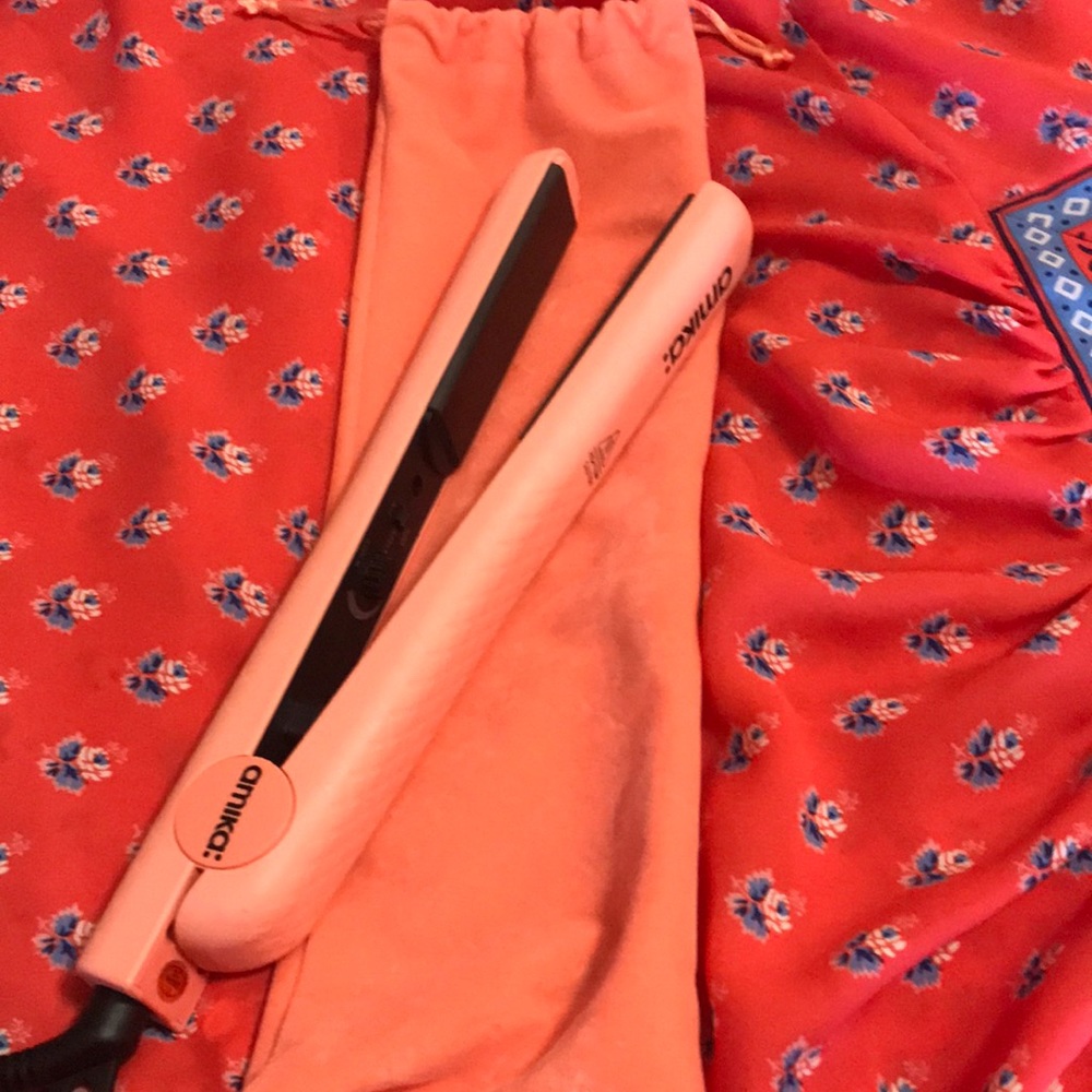 Straightener